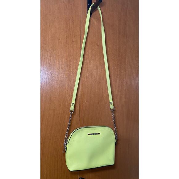 Steve Madden - Bright Yellow Purse with Silver Accents - Picture 7 of 16